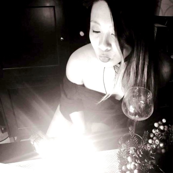 Meet your Posher, Kristine - Picture 1 of 1